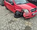 Красный Шевроле Авео, объемом двигателя 0 л и пробегом 200 тыс. км за 1429 $, фото 1 на Automoto.ua