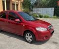 Красный Шевроле Авео, объемом двигателя 1.5 л и пробегом 329 тыс. км за 2900 $, фото 7 на Automoto.ua