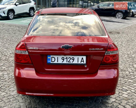 Красный Шевроле Авео, объемом двигателя 1.5 л и пробегом 106 тыс. км за 3900 $, фото 7 на Automoto.ua