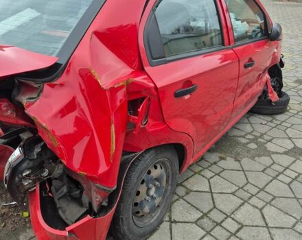 Красный Шевроле Авео, объемом двигателя 0 л и пробегом 200 тыс. км за 1429 $, фото 2 на Automoto.ua