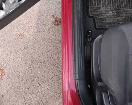 Красный Шевроле Авео, объемом двигателя 1.5 л и пробегом 228 тыс. км за 3700 $, фото 6 на Automoto.ua