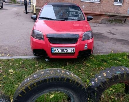 Красный Шевроле Авео, объемом двигателя 1.5 л и пробегом 331 тыс. км за 2700 $, фото 4 на Automoto.ua