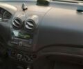 Красный Шевроле Авео, объемом двигателя 1.2 л и пробегом 280 тыс. км за 3600 $, фото 3 на Automoto.ua