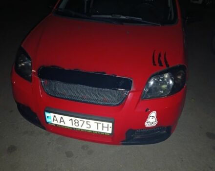 Красный Шевроле Авео, объемом двигателя 1.5 л и пробегом 331 тыс. км за 2700 $, фото 1 на Automoto.ua