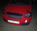 Красный Шевроле Авео, объемом двигателя 1.5 л и пробегом 331 тыс. км за 2700 $, фото 1 на Automoto.ua