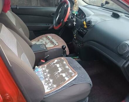 Червоний Шевроле Авео, об'ємом двигуна 1.5 л та пробігом 197 тис. км за 4100 $, фото 1 на Automoto.ua
