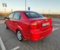 Красный Шевроле Авео, объемом двигателя 1.2 л и пробегом 250 тыс. км за 3560 $, фото 1 на Automoto.ua
