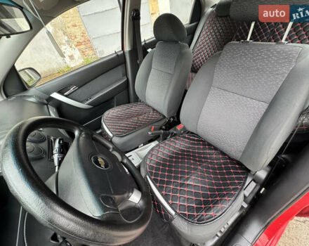 Красный Шевроле Авео, объемом двигателя 1.5 л и пробегом 80 тыс. км за 4950 $, фото 9 на Automoto.ua