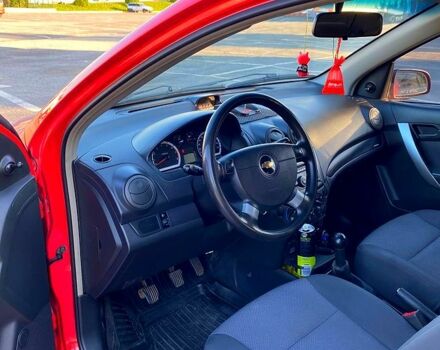 Червоний Шевроле Авео, об'ємом двигуна 1.2 л та пробігом 216 тис. км за 3500 $, фото 4 на Automoto.ua