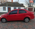 Красный Шевроле Авео, объемом двигателя 1.5 л и пробегом 240 тыс. км за 3900 $, фото 4 на Automoto.ua