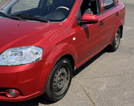 Красный Шевроле Авео, объемом двигателя 1.5 л и пробегом 52 тыс. км за 4999 $, фото 5 на Automoto.ua