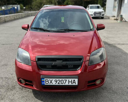 Красный Шевроле Авео, объемом двигателя 1.5 л и пробегом 283 тыс. км за 4200 $, фото 1 на Automoto.ua