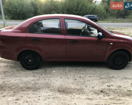 Красный Шевроле Авео, объемом двигателя 1.5 л и пробегом 245 тыс. км за 3400 $, фото 4 на Automoto.ua