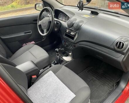 Червоний Шевроле Авео, об'ємом двигуна 1.5 л та пробігом 123 тис. км за 5500 $, фото 11 на Automoto.ua