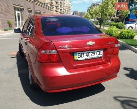 Красный Шевроле Авео, объемом двигателя 1.5 л и пробегом 195 тыс. км за 3800 $, фото 3 на Automoto.ua
