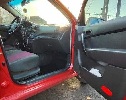 Красный Шевроле Авео, объемом двигателя 1.4 л и пробегом 202 тыс. км за 3600 $, фото 15 на Automoto.ua
