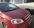 Красный Шевроле Авео, объемом двигателя 1.5 л и пробегом 327 тыс. км за 2900 $, фото 4 на Automoto.ua