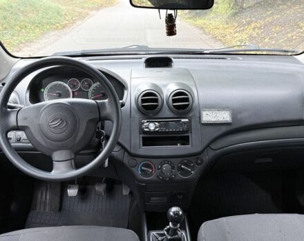 Червоний Шевроле Авео, об'ємом двигуна 1.5 л та пробігом 200 тис. км за 3650 $, фото 5 на Automoto.ua