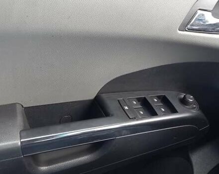 Красный Шевроле Авео, объемом двигателя 1.6 л и пробегом 98 тыс. км за 7200 $, фото 9 на Automoto.ua