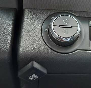 Красный Шевроле Авео, объемом двигателя 1.6 л и пробегом 98 тыс. км за 7200 $, фото 7 на Automoto.ua