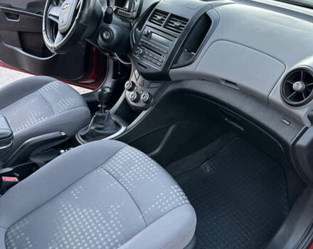 Червоний Шевроле Авео, об'ємом двигуна 1.4 л та пробігом 116 тис. км за 5500 $, фото 11 на Automoto.ua