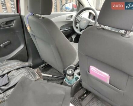 Червоний Шевроле Авео, об'ємом двигуна 1.4 л та пробігом 83 тис. км за 6600 $, фото 3 на Automoto.ua