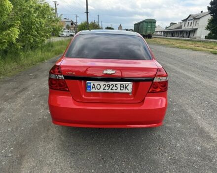 Красный Шевроле Авео, объемом двигателя 1.5 л и пробегом 146 тыс. км за 3650 $, фото 4 на Automoto.ua