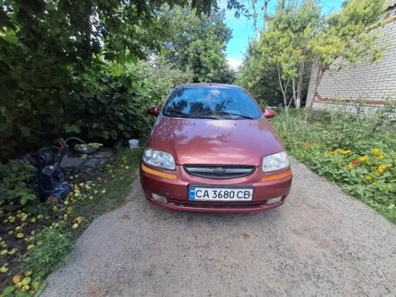 Шевроле Авео 2004 у Умани на Automoto.ua Червоний Шевроле Авео, об'ємом двигуна 1.5 л та пробігом 300 тис. км за 1800 $, фото 1 на Automoto.ua