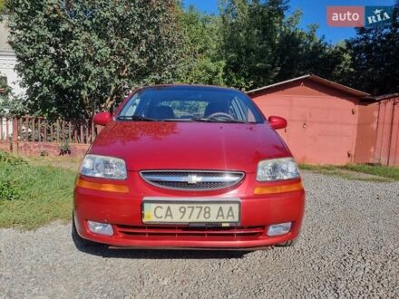 Красный Шевроле Авео, объемом двигателя 1.5 л и пробегом 106 тыс. км за 4200 $, фото 1 на Automoto.ua