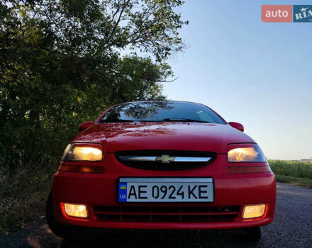 Червоний Шевроле Авео, об'ємом двигуна 1.5 л та пробігом 273 тис. км за 2750 $, фото 1 на Automoto.ua