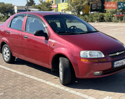 Червоний Шевроле Авео, об'ємом двигуна 1.5 л та пробігом 250 тис. км за 2700 $, фото 1 на Automoto.ua