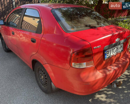 Красный Шевроле Авео, объемом двигателя 1.5 л и пробегом 400 тыс. км за 1600 $, фото 1 на Automoto.ua