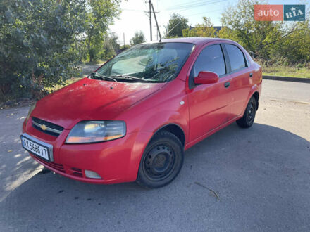 Красный Шевроле Авео, объемом двигателя 1.5 л и пробегом 290 тыс. км за 2499 $, фото 1 на Automoto.ua