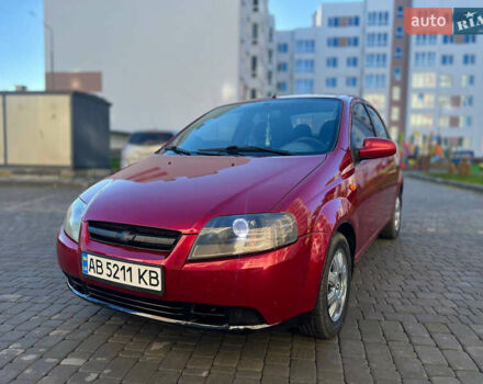 Красный Шевроле Авео, объемом двигателя 1.5 л и пробегом 298 тыс. км за 2450 $, фото 1 на Automoto.ua