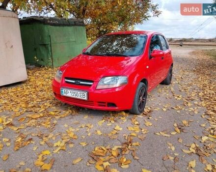 Червоний Шевроле Авео, об'ємом двигуна 1.5 л та пробігом 185 тис. км за 3500 $, фото 1 на Automoto.ua
