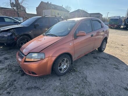 Червоний Шевроле Авео, об'ємом двигуна 1.5 л та пробігом 179 тис. км за 1100 $, фото 1 на Automoto.ua