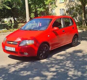 Червоний Шевроле Авео, об'ємом двигуна 1.6 л та пробігом 275 тис. км за 2300 $, фото 1 на Automoto.ua