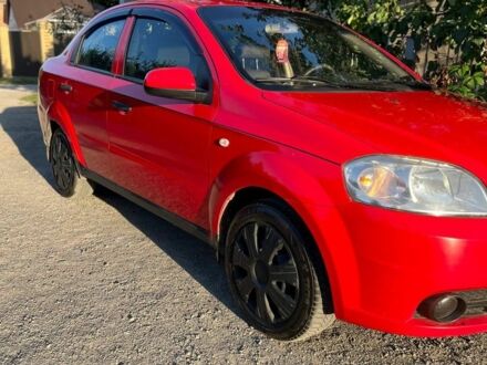 Красный Шевроле Авео, объемом двигателя 1.5 л и пробегом 392 тыс. км за 3150 $, фото 1 на Automoto.ua