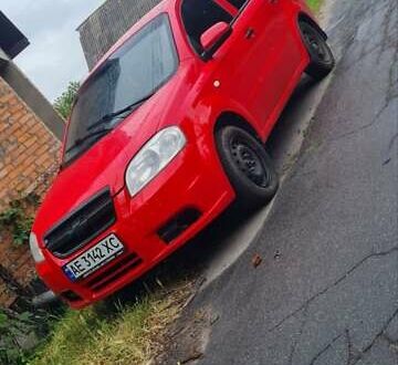 Красный Шевроле Авео, объемом двигателя 1.5 л и пробегом 176 тыс. км за 2650 $, фото 1 на Automoto.ua