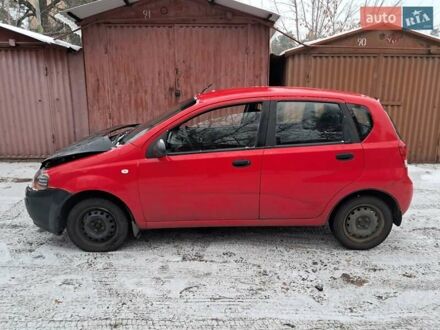 Красный Шевроле Авео, объемом двигателя 1.5 л и пробегом 100 тыс. км за 1900 $, фото 1 на Automoto.ua