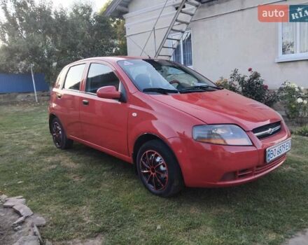 Красный Шевроле Авео, объемом двигателя 1.5 л и пробегом 170 тыс. км за 2450 $, фото 1 на Automoto.ua
