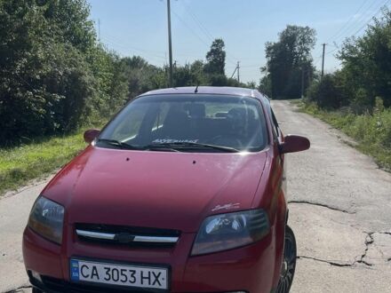 Красный Шевроле Авео, объемом двигателя 0 л и пробегом 300 тыс. км за 2000 $, фото 1 на Automoto.ua
