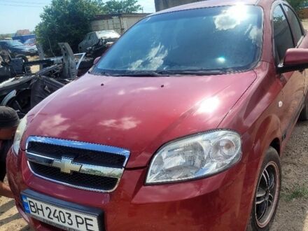 Красный Шевроле Авео, объемом двигателя 1.5 л и пробегом 200 тыс. км за 3800 $, фото 1 на Automoto.ua