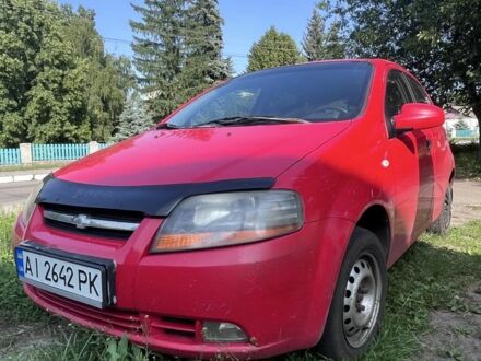 Шевроле Авео 2006 в Ржищеве на Automoto.ua Красный Шевроле Авео, объемом двигателя 1.5 л и пробегом 190 тыс. км за 2000 $, фото 1 на Automoto.ua