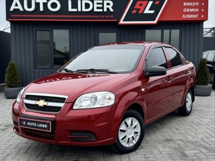 Красный Шевроле Авео, объемом двигателя 1.5 л и пробегом 27 тыс. км за 6100 $, фото 1 на Automoto.ua