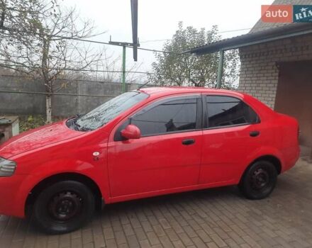 Красный Шевроле Авео, объемом двигателя 1.5 л и пробегом 196 тыс. км за 3300 $, фото 1 на Automoto.ua