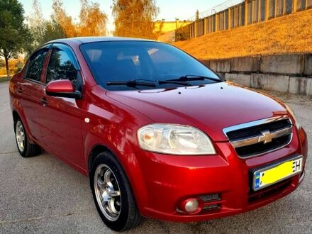 Красный Шевроле Авео, объемом двигателя 1.5 л и пробегом 150 тыс. км за 4600 $, фото 1 на Automoto.ua
