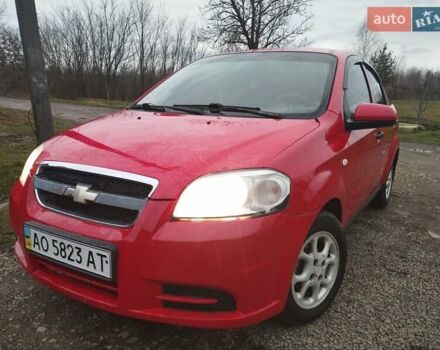 Красный Шевроле Авео, объемом двигателя 1.5 л и пробегом 140 тыс. км за 3100 $, фото 1 на Automoto.ua