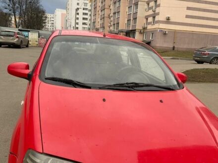Красный Шевроле Авео, объемом двигателя 0 л и пробегом 240 тыс. км за 2499 $, фото 1 на Automoto.ua