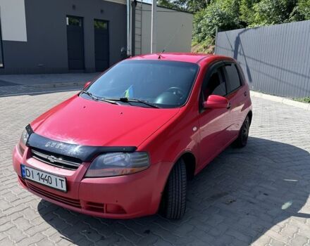 Красный Шевроле Авео, объемом двигателя 1.5 л и пробегом 200 тыс. км за 3000 $, фото 1 на Automoto.ua